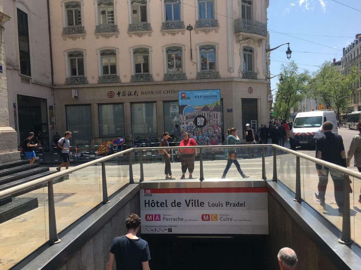 Le Calme De L'Opera. Lião Exterior foto