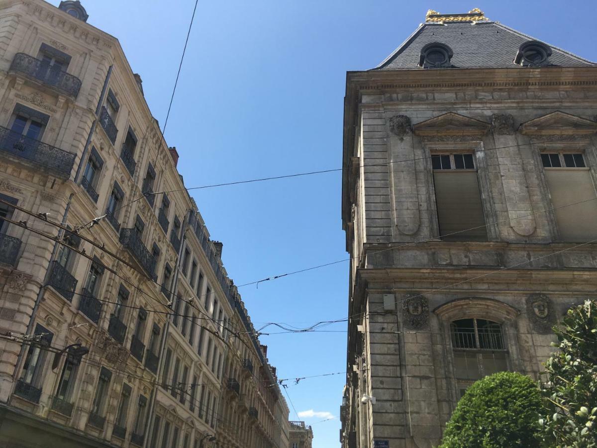 Le Calme De L'Opera. Lião Exterior foto