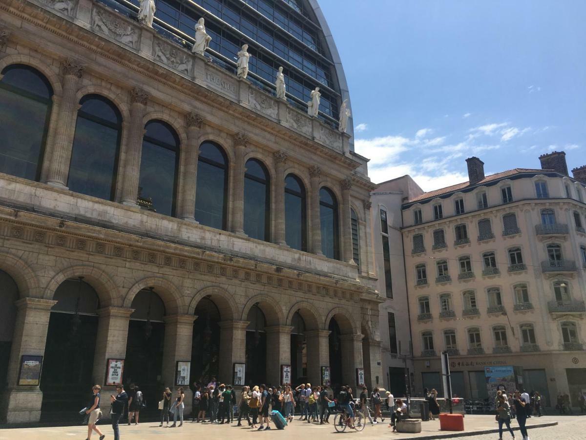 Le Calme De L'Opera. Lião Exterior foto