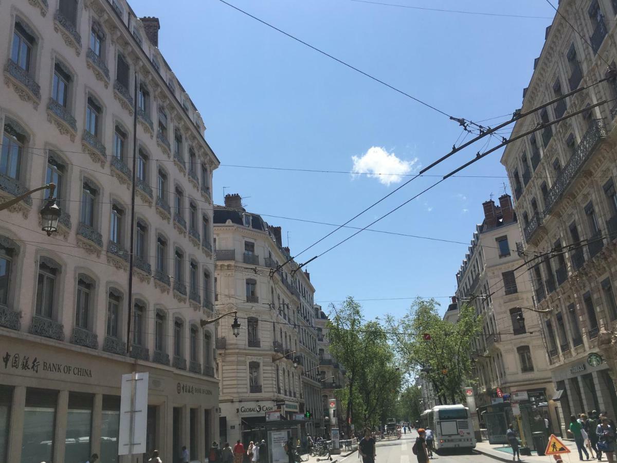Le Calme De L'Opera. Lião Exterior foto