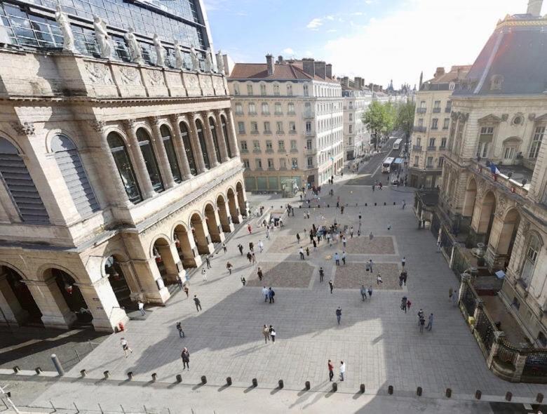 Le Calme De L'Opera. Lião Exterior foto